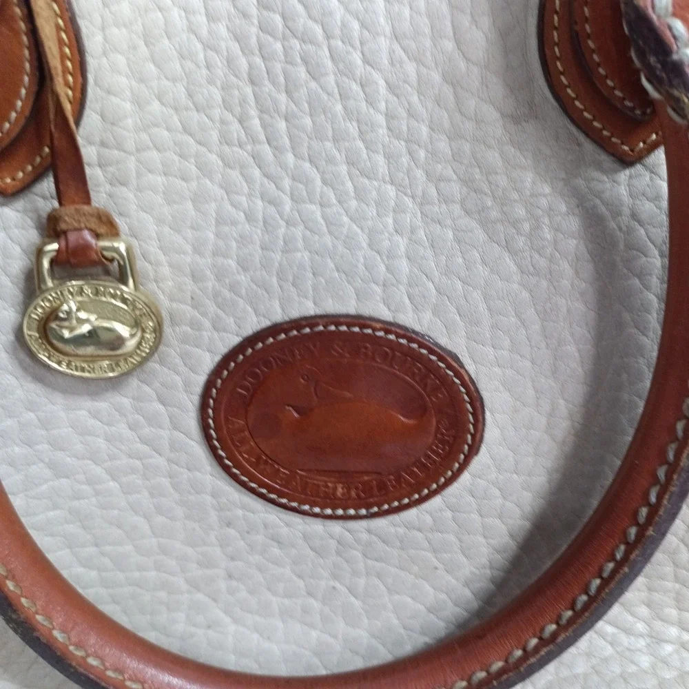 Dooney & Bourke this dooney